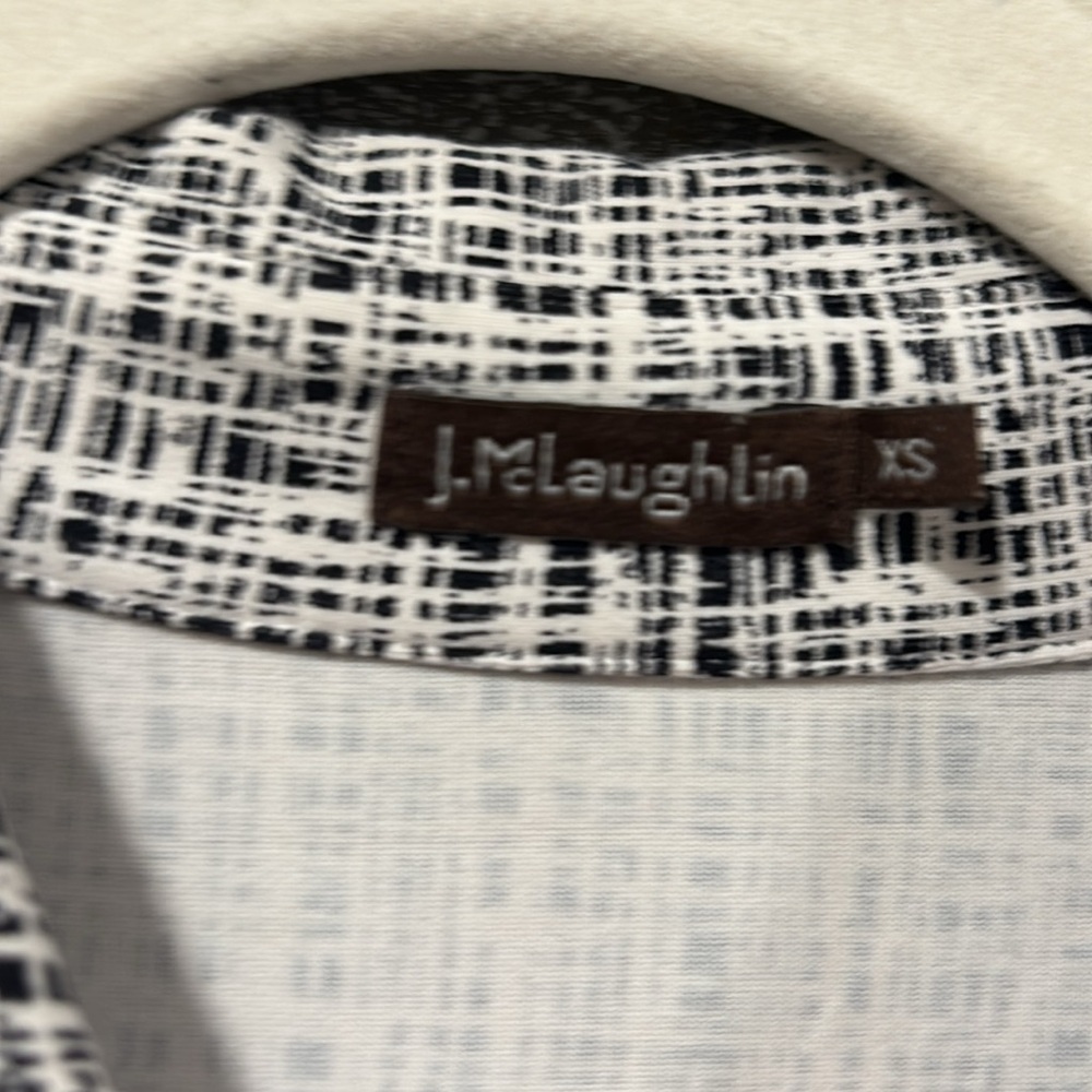 J. McLaughlin black and White 1/2 buttoned down blouse size XS - Picture 5 of 12